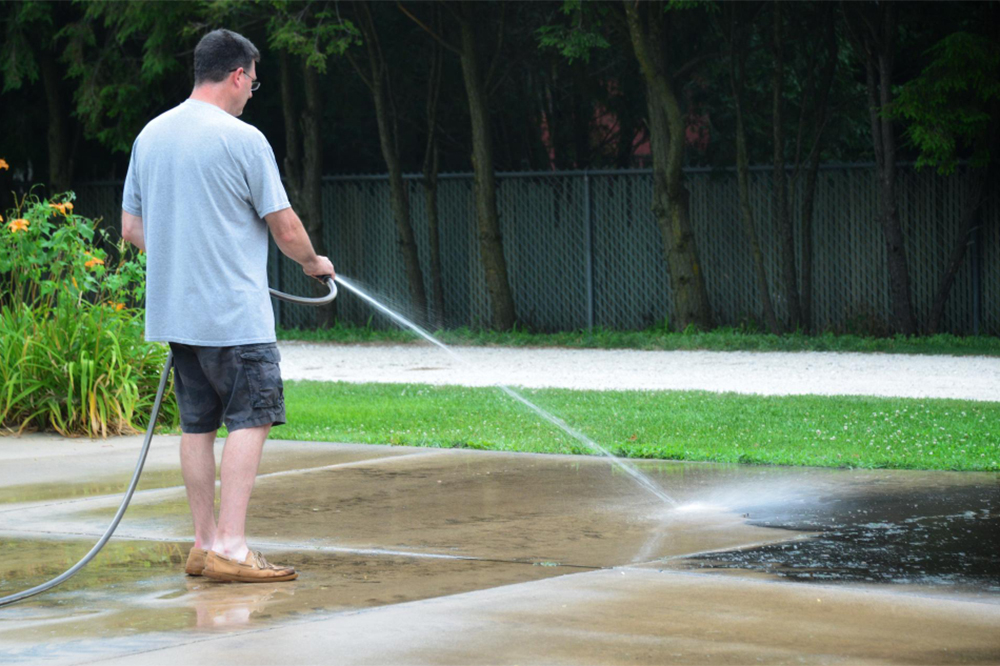 Costly Mistakes When Hiring Pressure Washing Contractors