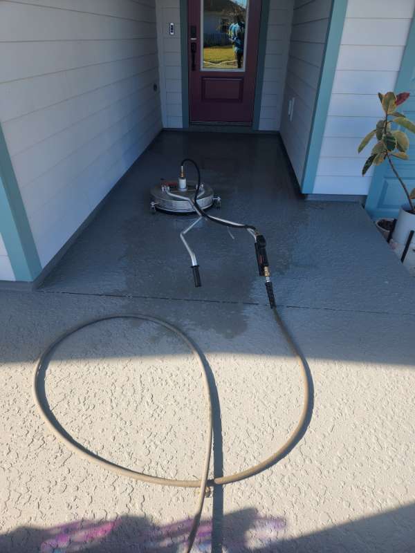 Is Your Curb Appeal Fading? Top Signs Your Orlando Home Needs Washing