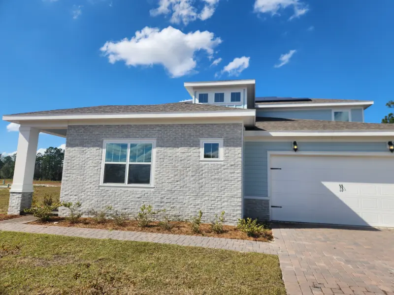 Driveway and home exterior cleaning