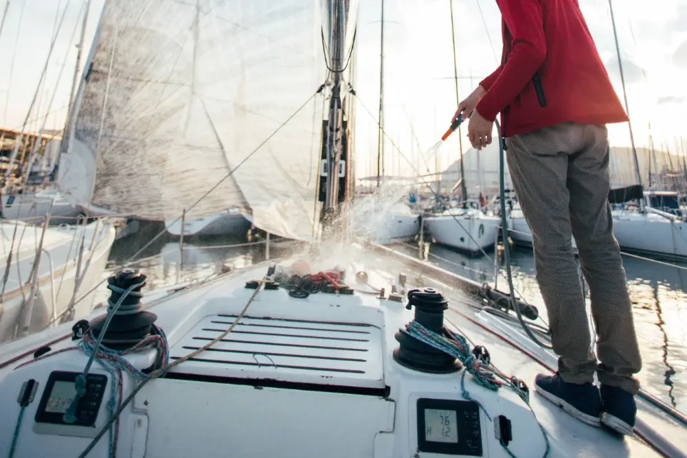 Professional boat cleaning service in Orlando